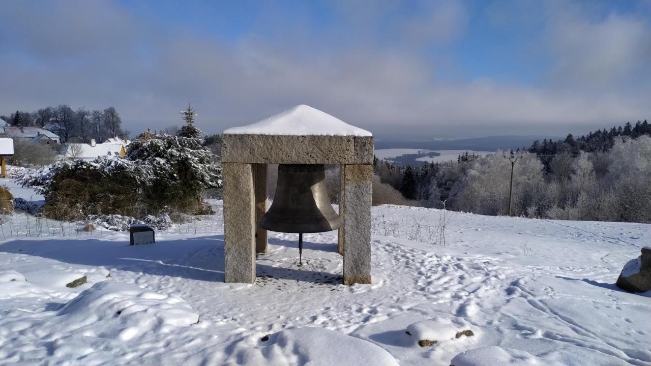 Penzion Zvon Horní Stropnice Exteriör bild
